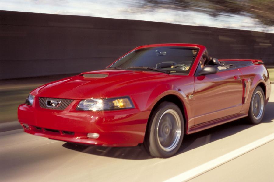  Ford Mustang GT Convertible 1999 года  (фото 34 из 74)